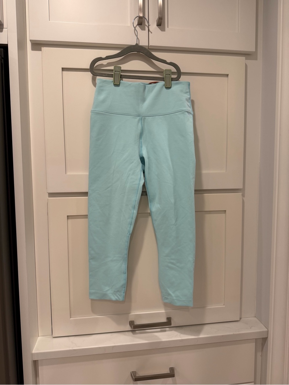 Fabletics boost powerhold  High waisted 7/8 Leggings, crystal wave blue